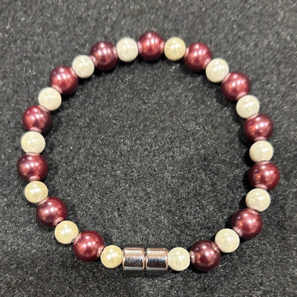 Handmade Elegant Pearl Beaded Magnetic Bracelet #74